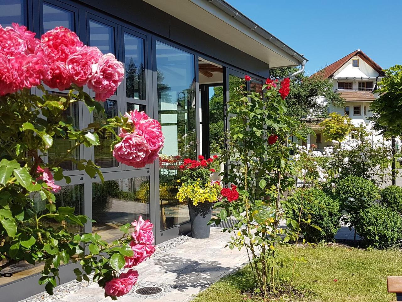 Landgut Apfelrose Hotel Friedrichshafen Bagian luar foto