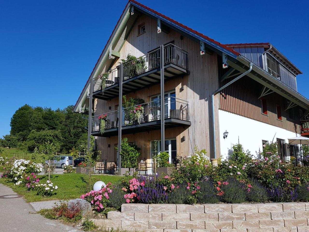 Landgut Apfelrose Hotel Friedrichshafen Bagian luar foto