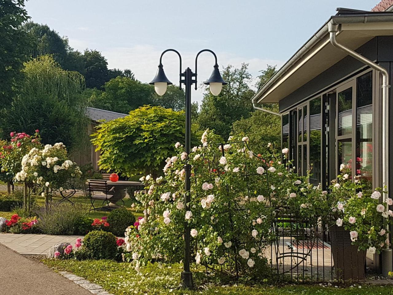 Landgut Apfelrose Hotel Friedrichshafen Bagian luar foto